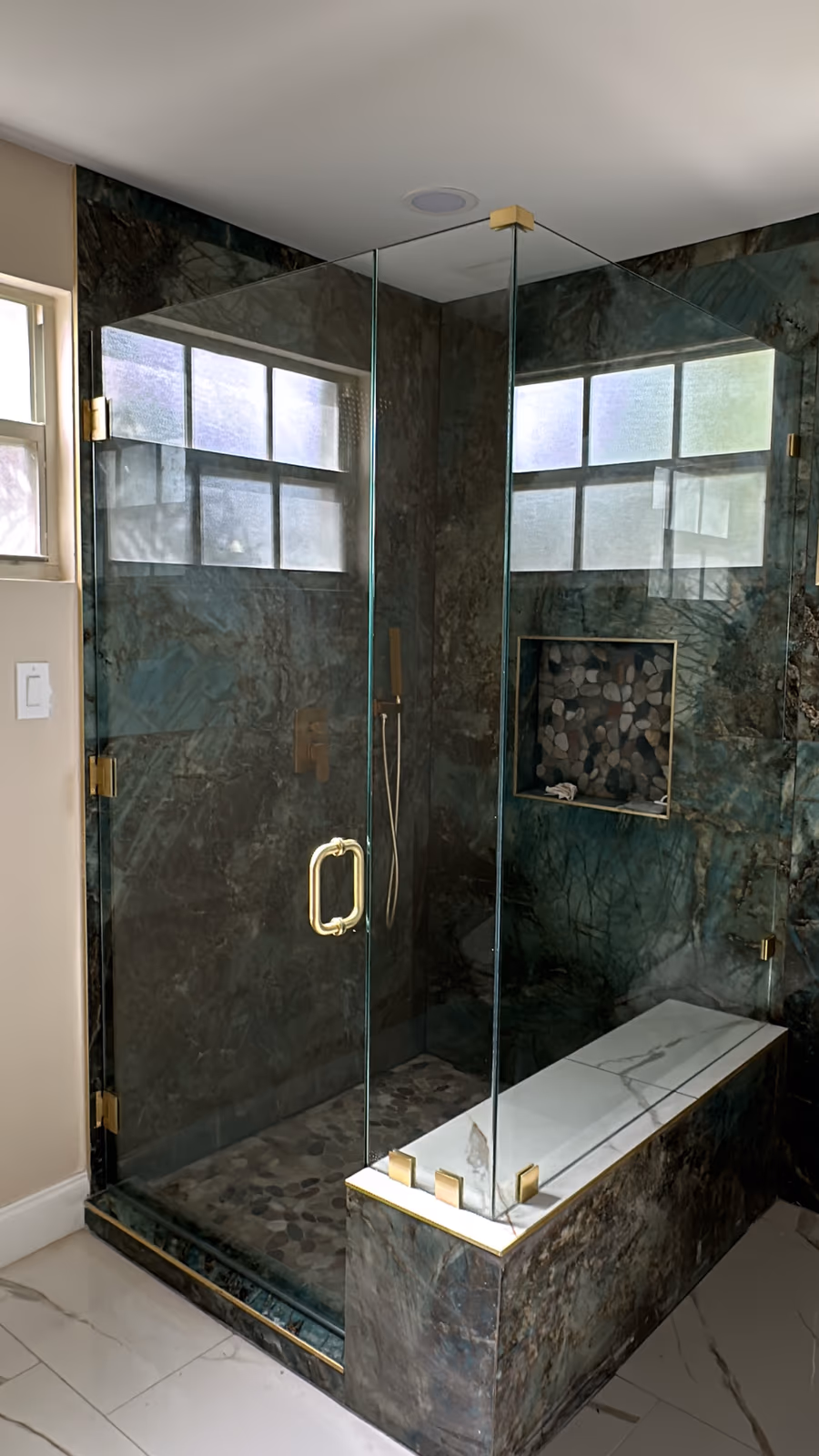 Custom shower glass installation — portfolio photo 5